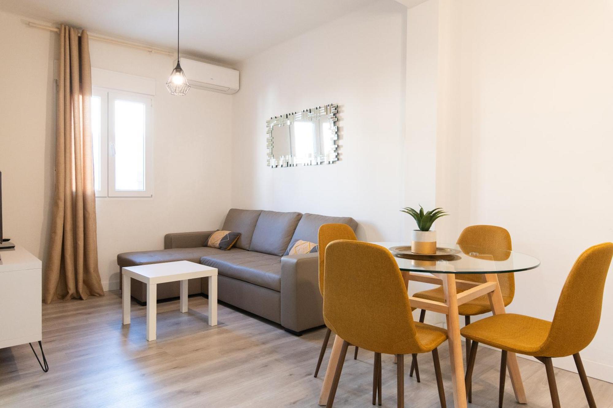 Apartamento Triana Habitame Inmobiliaria Seville Ngoại thất bức ảnh