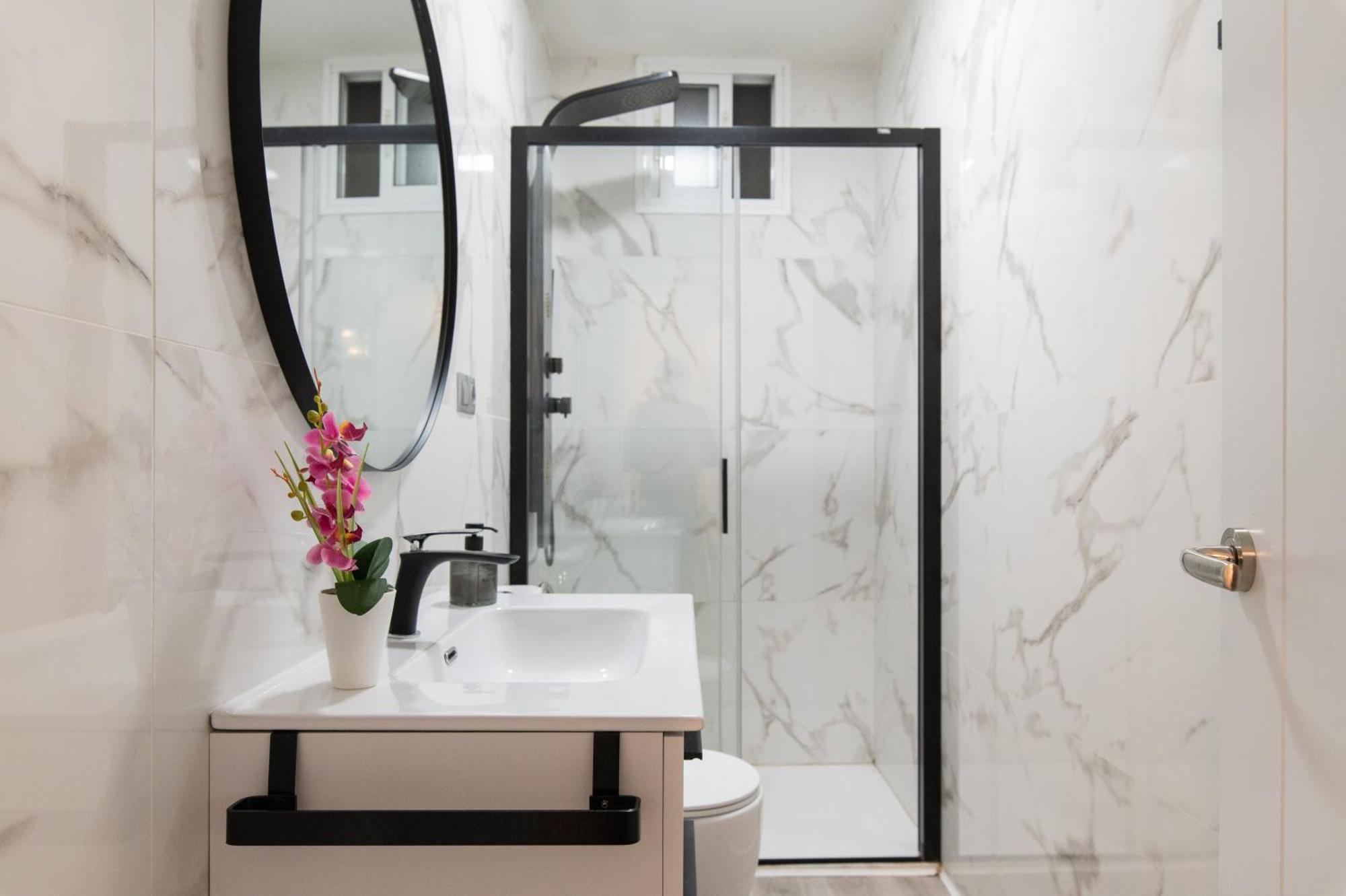 Apartamento Triana Habitame Inmobiliaria Seville Ngoại thất bức ảnh