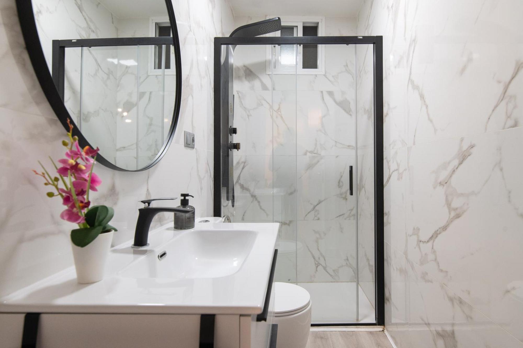 Apartamento Triana Habitame Inmobiliaria Seville Ngoại thất bức ảnh